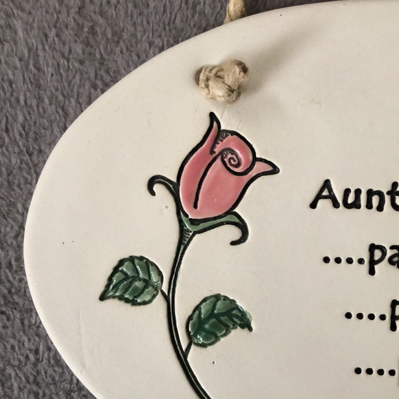 August Ceramics Aunts are Special Wall Home Decor - Picture 2 of 7